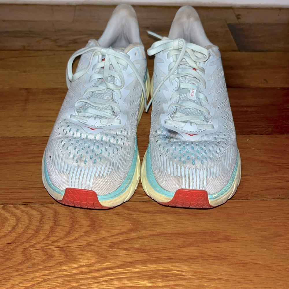 Women’s size (8.5) Clifton 9 hokas blue and yellow red